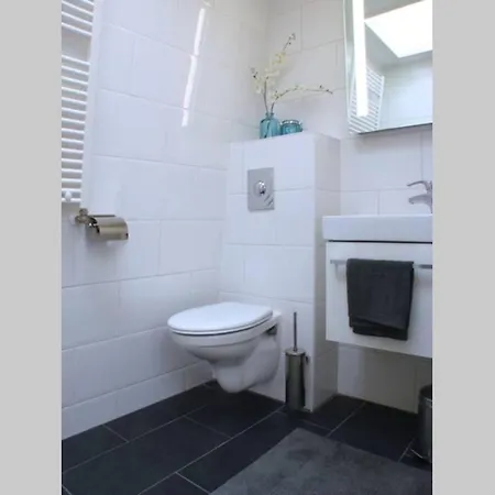 Stylish Canalhouse B Lejlighed *